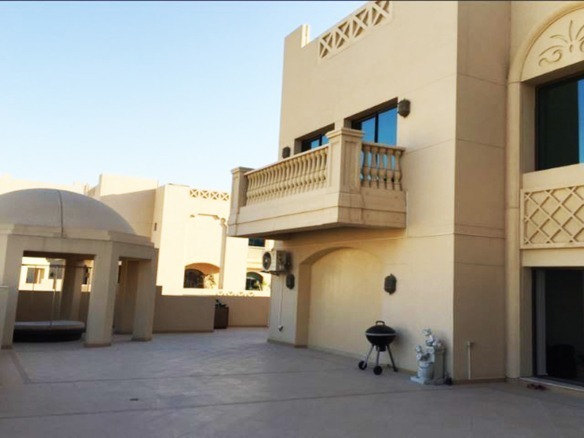 Golden Mile 3 residential building on Palm Jumeirah Dubai