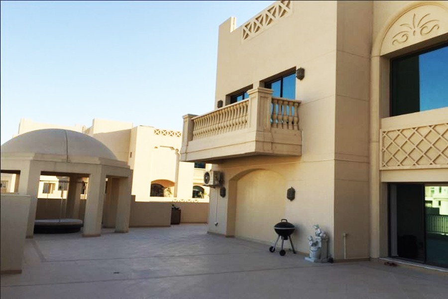 Golden Mile 3 residential building on Palm Jumeirah Dubai